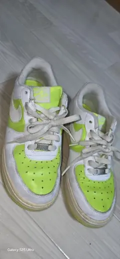 Nike Air Force 1 ホワイト/ライムグリーン