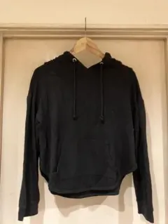 FOREVER 21 ブラック バックオープン パーカー