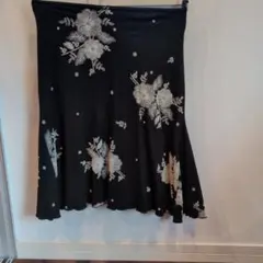 花柄フレアスカート 黒