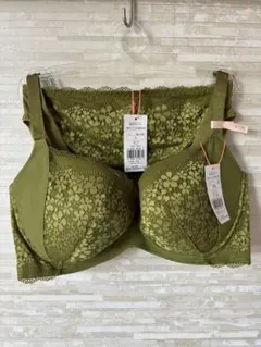 F75&L」トリンプ きゅっと寄せブラ デイジーレース ブラ＆ショーツ