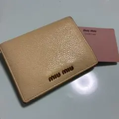 最終価格　miu miu 二つ折り財布 花柄のサムネイル
