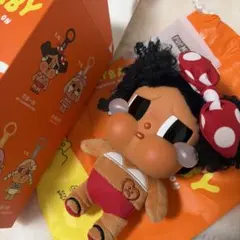 ポップマート　クライベイビーCRYBABY ぬいぐるみ mysummervibe