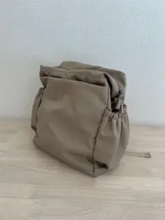 ラシエム　マザーズリュック　マザーズバッグ　グレージュ　大容量　くすみカラー