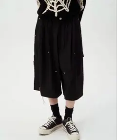 【美品】DISCOVERED ワイドハーフパンツ Sサイズ 新作のサムネイル