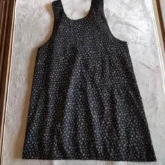 黒花柄ノースリーブエプロン