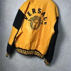 【希少】ベルサーチ　ブルゾン　メドューサ　イエロー