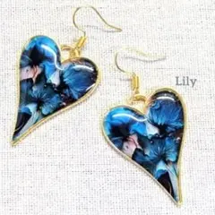 ✨ ブルー フラワー ハート ピアス 花 エレガント ヴィンテージ 青 紺