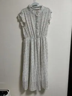 OLIVE des OLIVE 小花柄 ワンピース