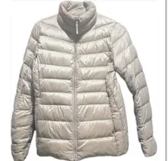 ユニクロ ウルトラライトダウンジャケット　M