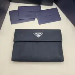 PRADA財布