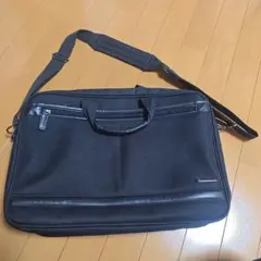 ワールドトラベラー　ビジネスバッグ