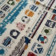 電車デザイン綿プリント生地 約83cm x 50cm
