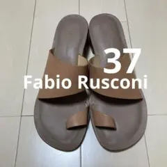 【極美品】FABIO RUSCONI レザートングサンダル キャメルのサムネイル