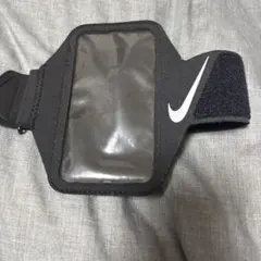 Nike アームバンド 黒