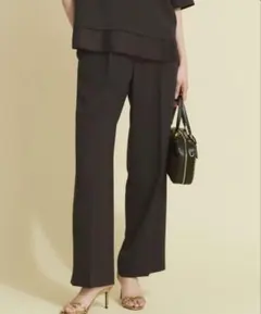 美品】23区ストレッチジョーゼットテーパードパンツ 32サイズ Oggi掲載