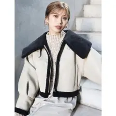 MURUA ムルーア　オーバーカラーショートフェイクムートン アイボリー