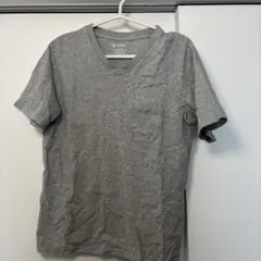 グレー Vネック Tシャツ ポケット付き
