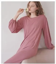 PEACH JOHN ヘムレースリラックスワンピース ルームウェアのサムネイル
