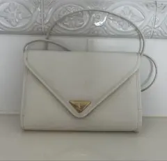 イヴサンローラン ホワイトレザー ショルダーバッグ