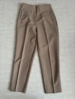 ZARA ベージュ ハイウエスト テーパードパンツ