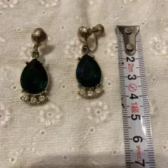 エメラルドグリーン クリスタル アンティークイヤリング