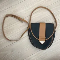 イブサンローランショルダーバッグ