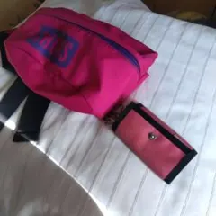 CHUMS ピンク ボディバッグ