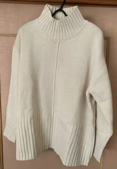 アイボリー タートルネック ニット Fサイズ