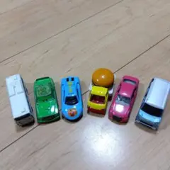 トミカ　６台セット 　可愛い車両