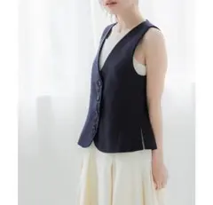 コカ　サマーツイード　Ｖネック　ジレ　ノーカラーベスト