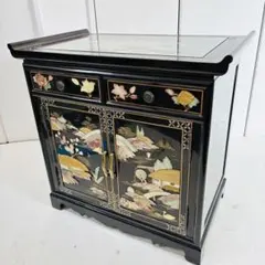 中国美術 アンティーク 木彫り衣装箱 家具 李朝 買取品 ディスプレー