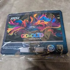 MSIのQD-OLEDゲーミングモニターの非売品マウスパッド