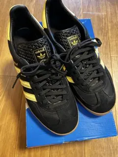【超美品】GAZELLE ブラック/イエロー スニーカー 新品 adidas originals アディダス オリジナルス GAZELLE ガゼル