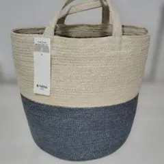 Item thumbnail for item 018a343f-86e8-4f38-bc6c-81872055c891