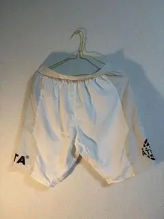 ATHLETA ホワイト ハーフパンツ