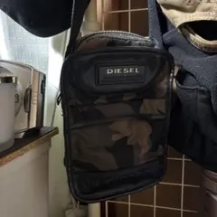 DIESEL ディーゼル ショルダーバッグ カモフラ柄のサムネイル