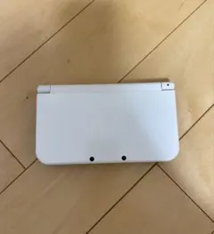 任天堂 Nintendo new 3ds ll パールホワイト