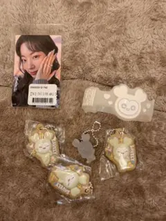 TWICE ダヒョン キーホルダーセット 4個 フォトカード付き