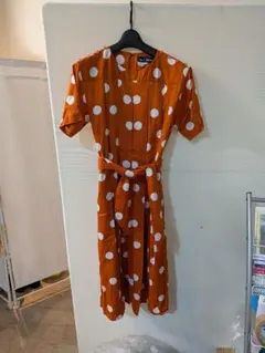 T*g様 Miss Chloè オレンジ 水玉 半袖 ワンピースのサムネイル