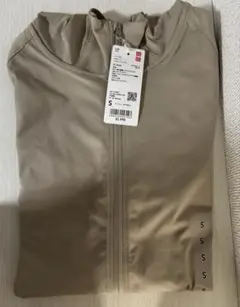 【新品】UNIQLO EXUVカットフルジップパーカ