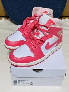 新品未使用24.5CM Air Jordan 1 Mid ストロベリー ピンク