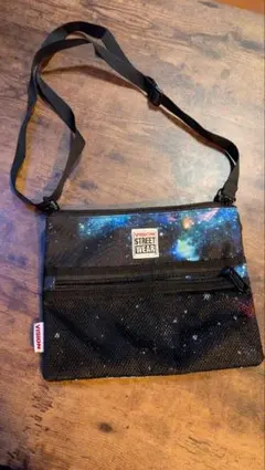 宇宙柄サコッシュバッグ　メンズ　レディース VISION STREET WEAR