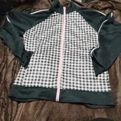 Item thumbnail for item d5adfeac-6500-47b0-bd0a-95c7653e2452