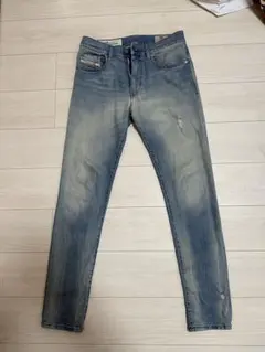 美品⭐︎DIESEL ダメージスリムフィットデニム