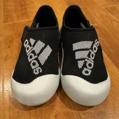 【美品】adidas キッズ つま先保護/水陸両用 サンダル ブラック/ホワイト