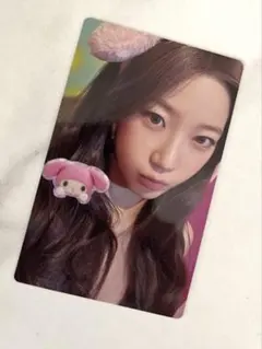 ルセラフィム DIFFERENT マイメロクロミ盤 トレカ カズハ