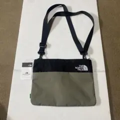 新品未使用　タグ付き　ザノースフェイス　サコッシュ