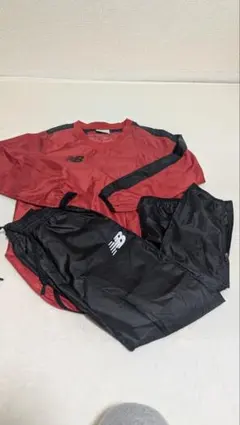 New Balance ウインドブレーカー上下セット 130cmのサムネイル