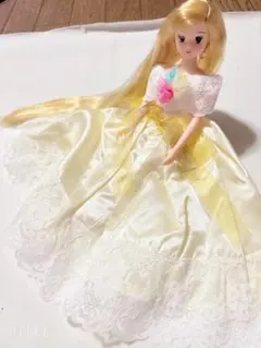 ジェニー　クラシカルウェディングドレスセット　白　ブーケ　リボンボンネ　パニエ ジェニー クラシカルウェディングドレスセット 白 ブーケ リボンボンネ