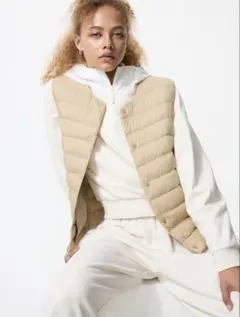 L*a様 UNIQLO ダウンベスト ベージュ パフテックコンパクトベスト